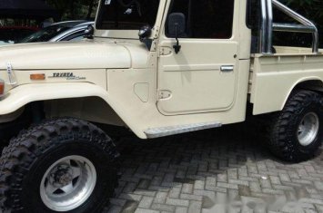 Toyota Land Cruiser FJ 45, Mobil Dengan Tampang Sangar yang Dimiliki Baba Mandra