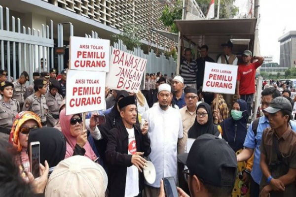 Situng Dianggap Meresahkan, BPN Laporkan KPU ke Bawaslu