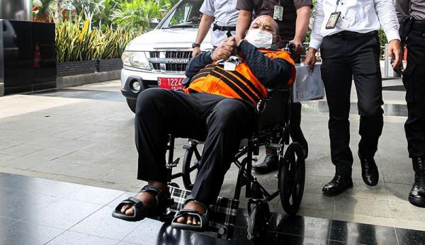 KPK Bakal Dalami Alasan Lukas Enembe Selalu Minta Berobat di Singapura