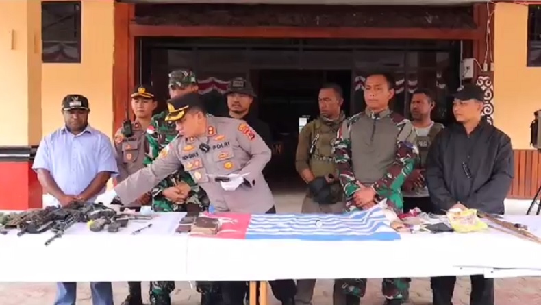 Sejumlah Barang Bukti Disita dari KKB, Senjata Api Buatan AS hingga Mata Uang Asing