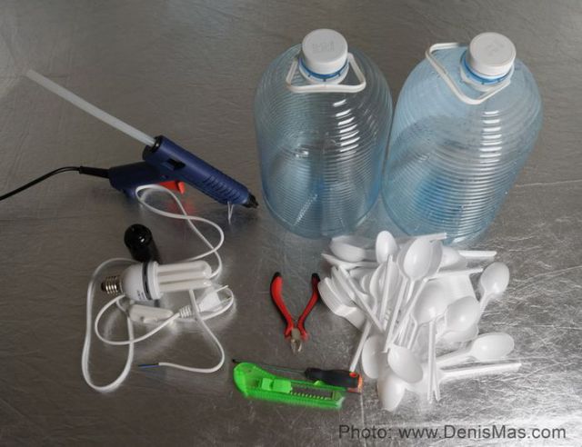 Botol aqua yang dijadikan lampu