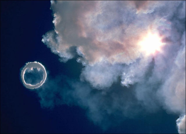 Foto Awan Misterius, Berbentuk Lingkaran