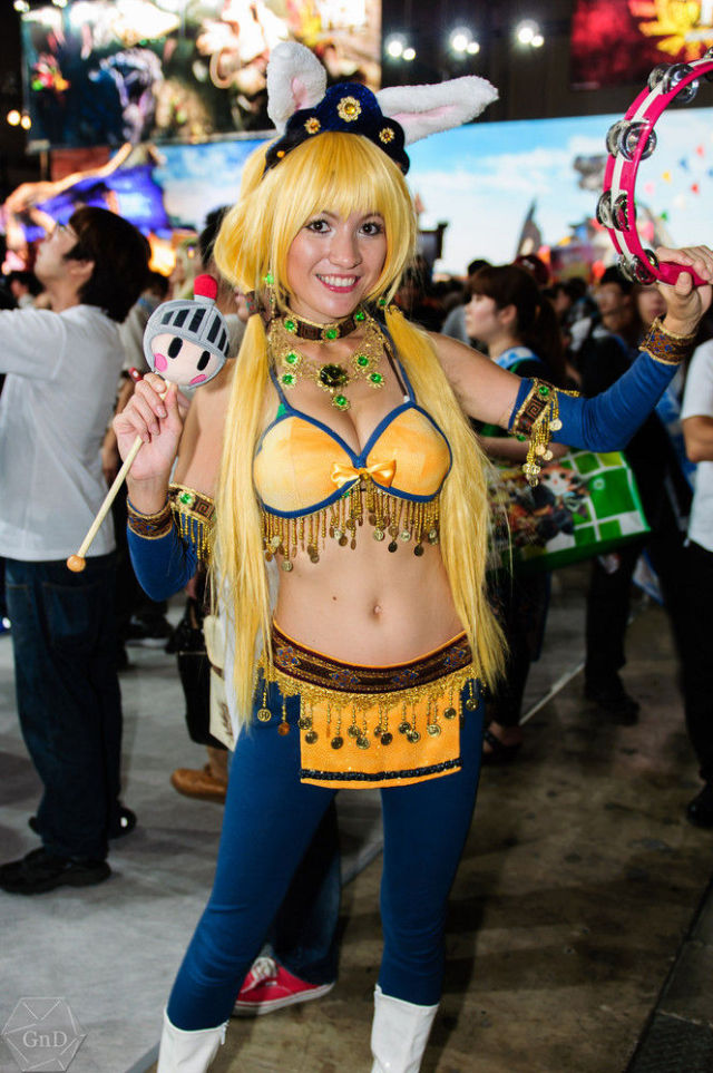 Cosplay atau SPG, Yang Penting Seksi dan Keren