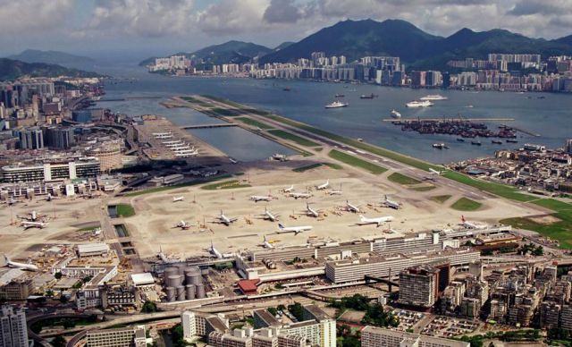 &#91;PICT&#93; Ini dia Salah Satu Bandara TIDAK AMAN se-JAGAT yang ada di Hong Kong