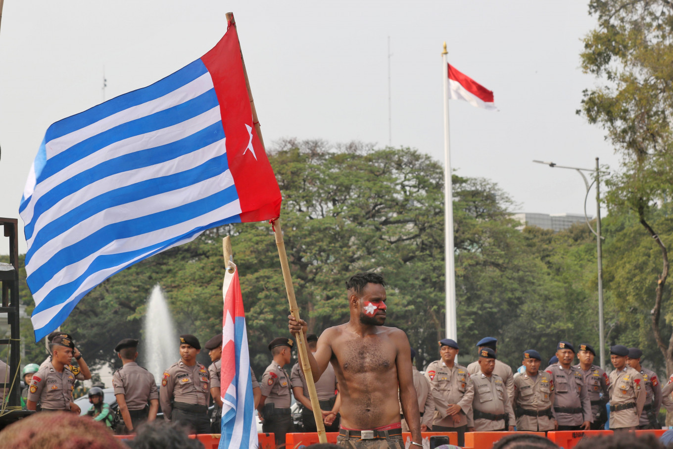 prosecutors-seek-up-to-17-years-for-papuan-protesters-accused-of-treason