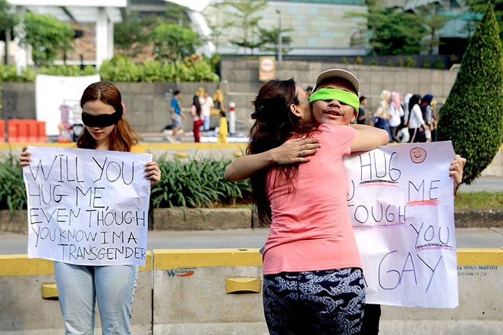 amnesty-condemns-tni-for-anti-lbgt-campaign-following-soldiers-dismissal-imprisonm
