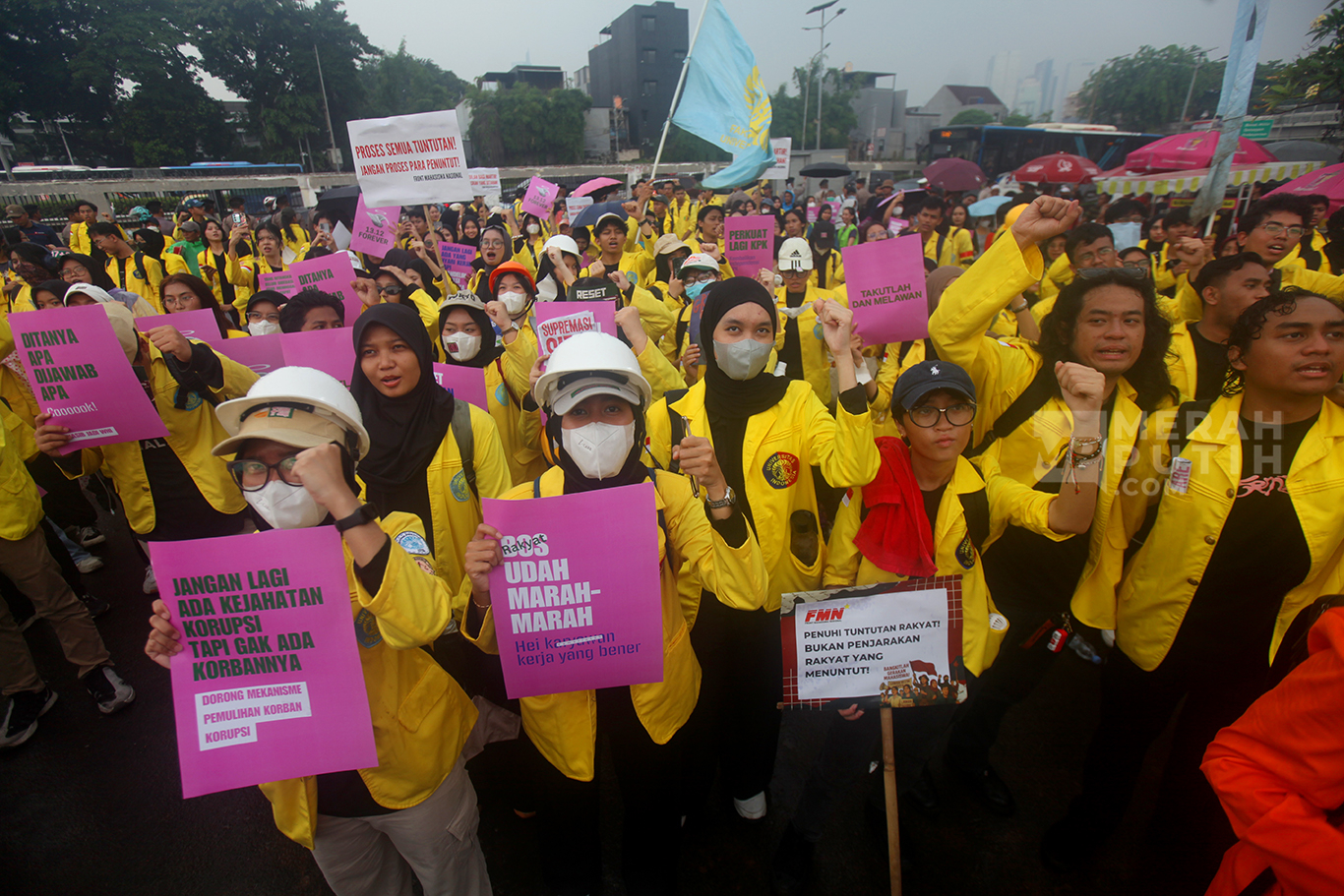 bem-ui-gelar-demo-siang-ini-tetapkan-gempa-flores-sebagai-bencana-nasional