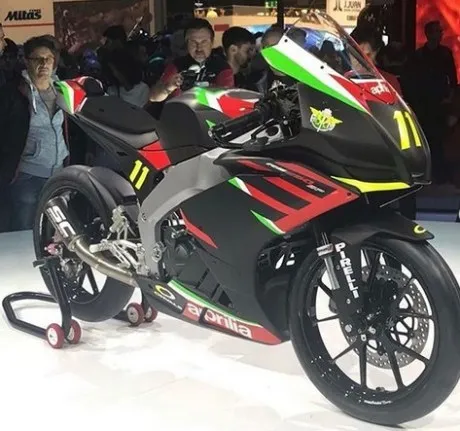 aprilia-produksi-motor-250cc-khusus-balap-kalau-kalian-mau-harganya-150-juta