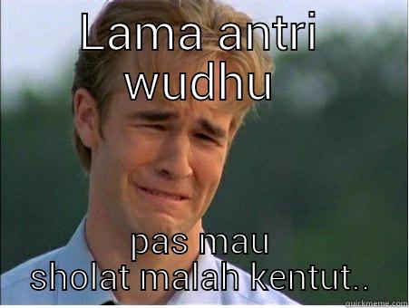 8 Meme Kocak Antre ini Bikin Ngakak Guling-guling