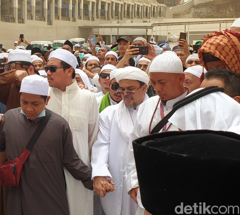 Dubes RI Di Arab Saudi: Rizieq Bacakan Doa Dengan Suara Keras, Ini Tak Etis