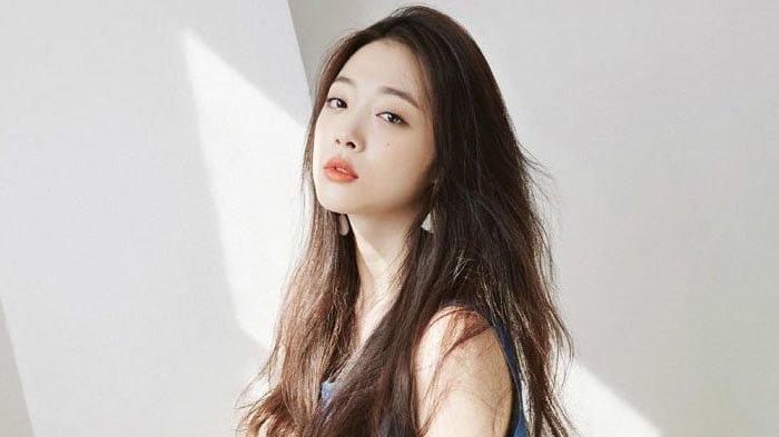 Sulli, Idol K-Pop Wafat Gantung Diri? Benarkah Depresi Penyebabnya? 