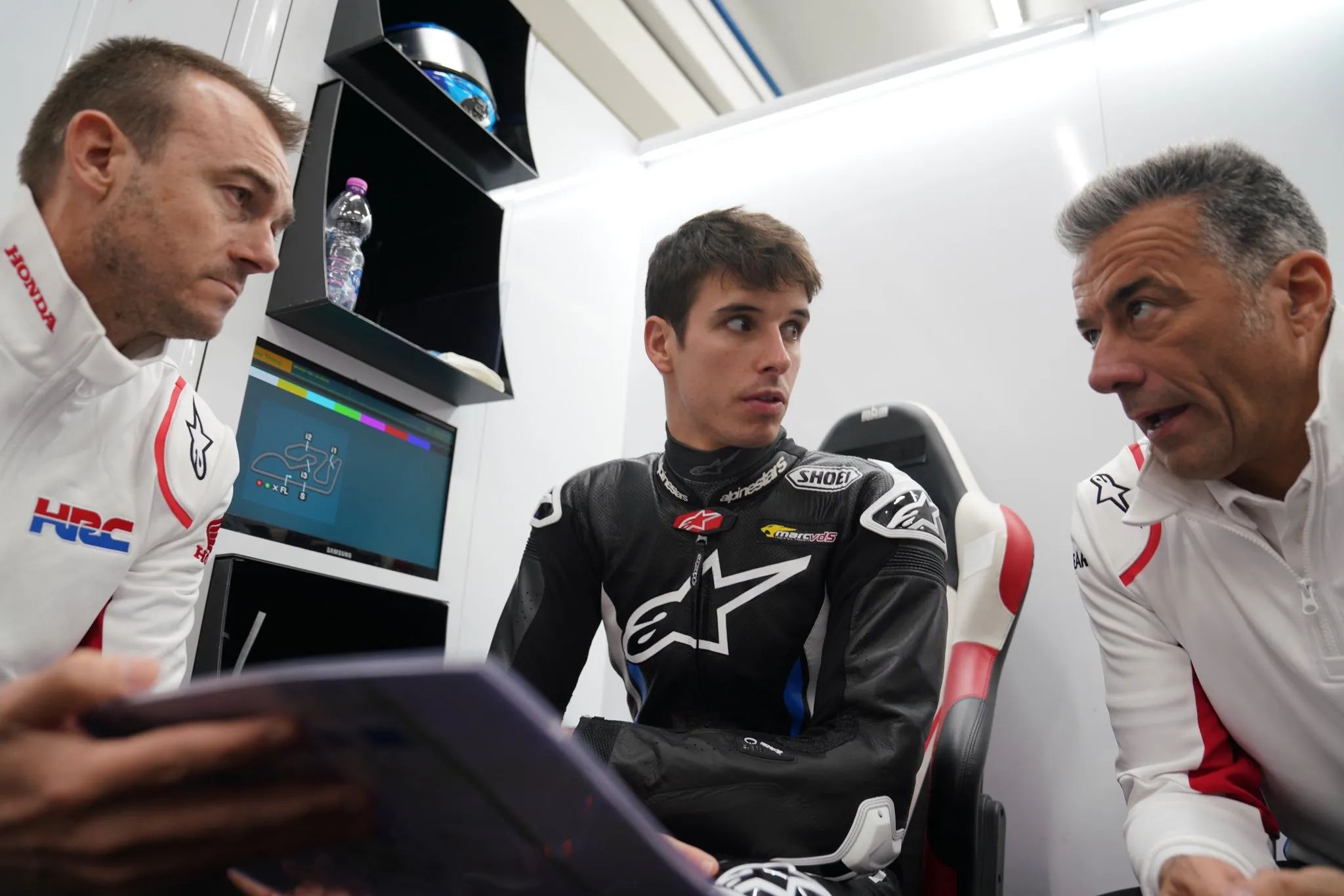 hanya-pembalap-ini-yang-bilang-motor-honda-rc213v-nyaman-padahal-pemula