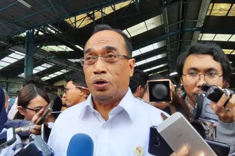 Bos Taksi Malaysia : Rakyat Tak Salah Kalau Miskin, Yang Salah Itu Pemerintah RI!