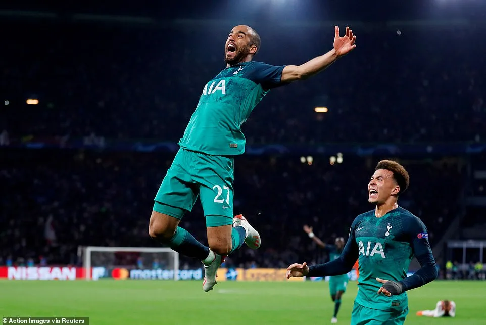 Ajax 2-3 Tottenham &#91;Agregat 3-3&#93; Lucas Moura Hattrick, Spurs Bertemu LFC Di Final