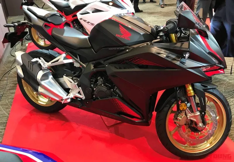 Tanggapi Kawasaki, Honda Rilis Motor Baru Buat Saingi ZX25R