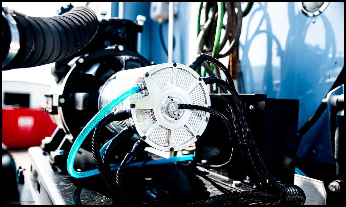 Cuma Ini Motor Listrik Yang Bentuknya Tidak Manusiawi, Tapi Super Canggih