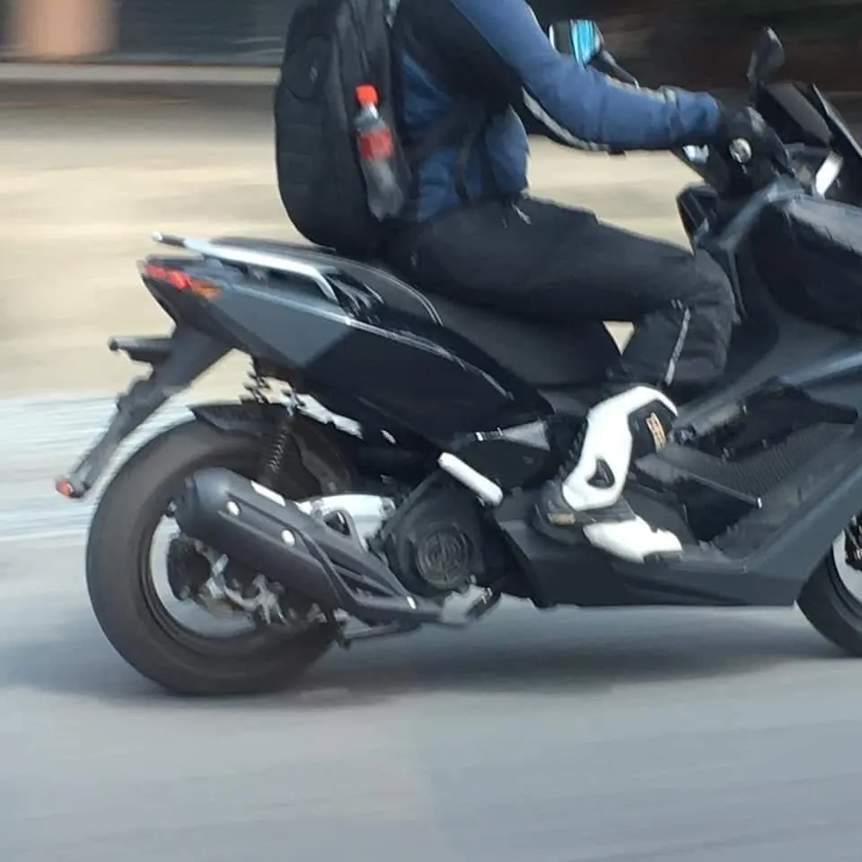 spyshot-maxi-misterius-warganet-mengira-skutik-baru-yamaha-ternyata-motor-ini