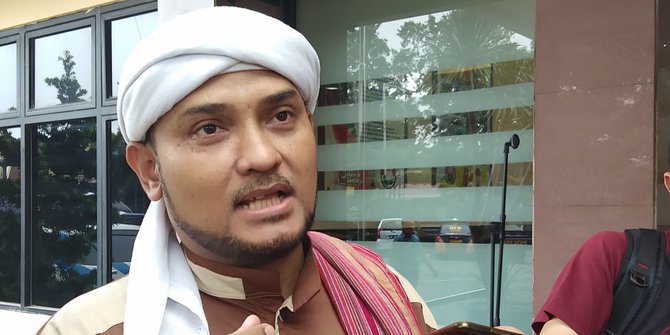 Dianggap Bermanuver, PA 212 Akan ‘Usir’ Amien Rais Dari Penasihat