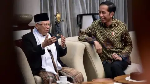 Roy Suryo Menyarankan Menteri Jokowi-Ma’ruf Pakai Mobil Rental, Begini Alasannya