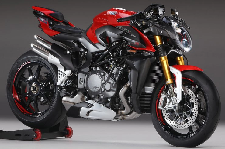 ini-motor-apa-predator-bentuk-moge-terbaru-mv-agusta-ini-nyeremin