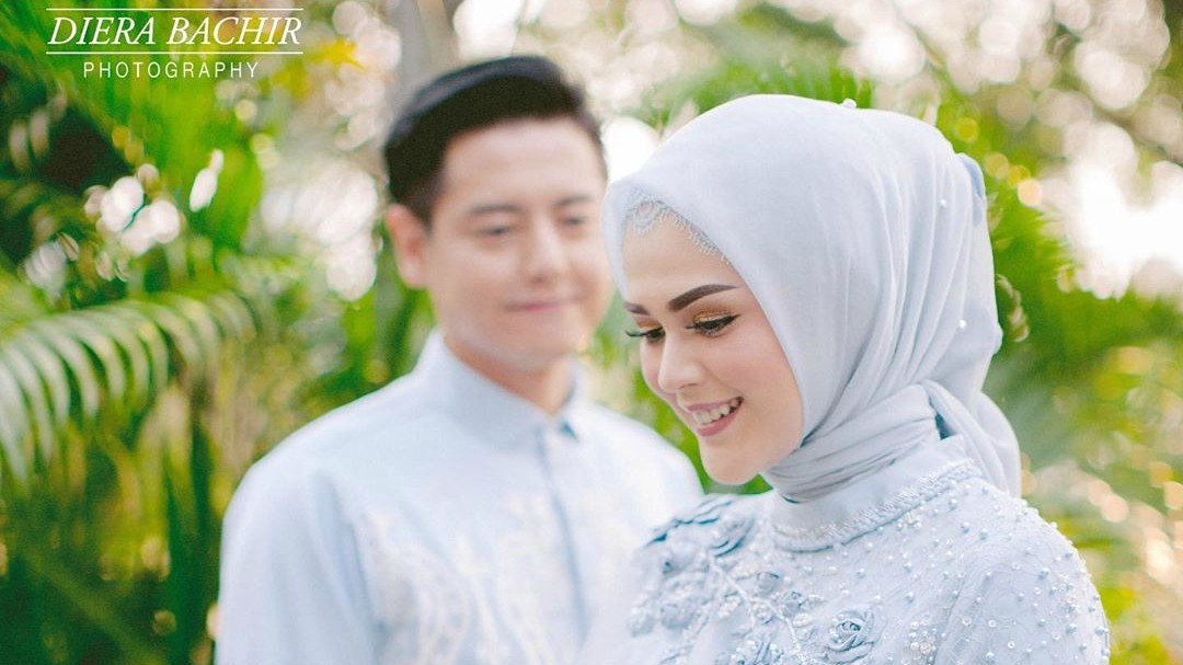 Transformasi Gaya Dandan Istri Roger Danuarta Ini, Mana Yang Palling Cantik? 