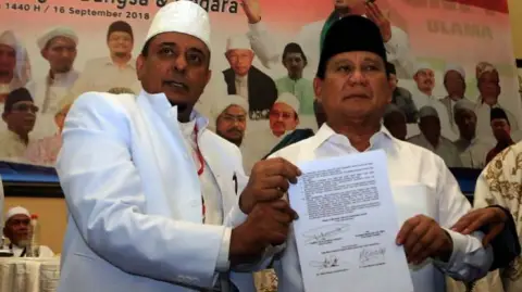 GNPF-Ulama Bakal Kembali Dukung Prabowo Jika Ikut Indonesian Idol?