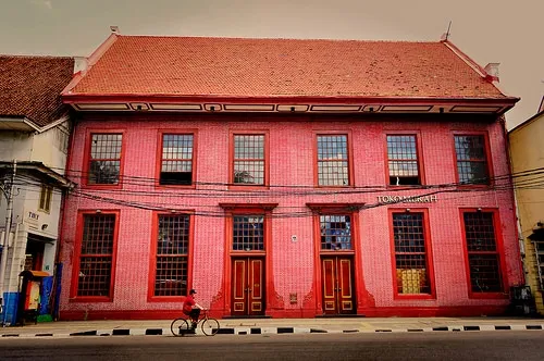 Merinding! 8 Rumah Berhantu Paling Angker di Jawa