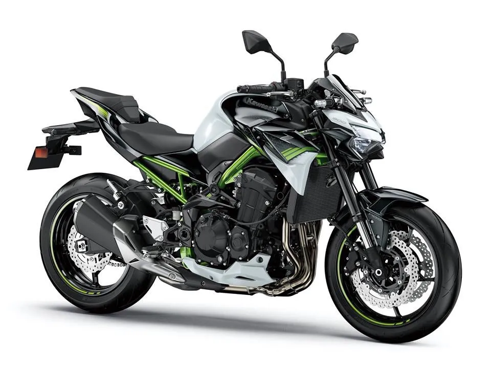 Kawasaki Z900 Facelift 2020, Coba Bentuknya Mirip Motor Apa?