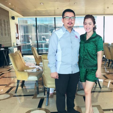 Yuk Simak Potret Rumah Tangga Vega Darwanti yang Jarang Diekspos Ini!