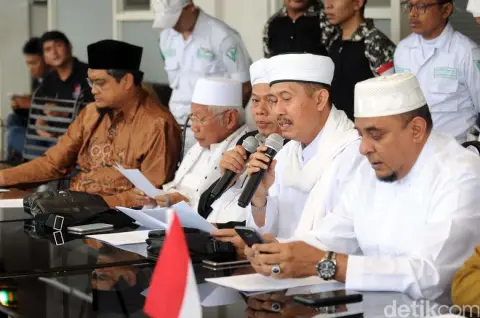 PA 212: “Harapan saya 2024 khilafah tegak di Indonesia”