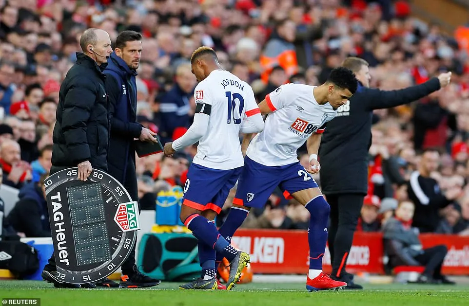 Liverpool 3-0 Bournemouth, Kejar-kejaran Di EPL Masih Berlangsung Seru