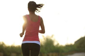 Yang mana kebiasaan lo Pas bangun pagi? 