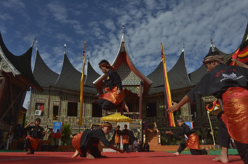 Gaung Pencak Silat Sampai ke Kota Madrid