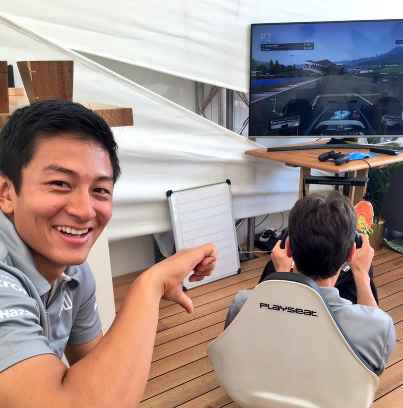 Rio Haryanto Remehkan Kemampuan sang Pelatih dalam Hal Membalap