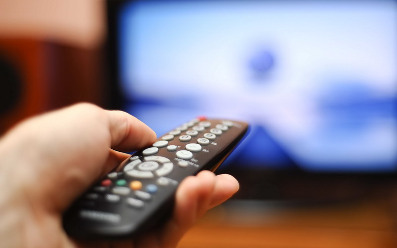 Kebiasaan Menonton Televisi Berpengaruh Pada Sperma, Gan!