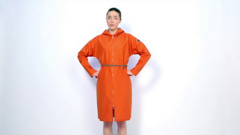 Pilihan Jaket saat Musim Hujan sesuai Bentuk Tubuh