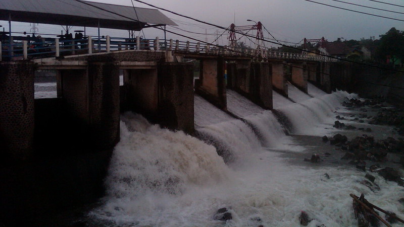 katulampa-siaga-iii-banjir-kembali--hantui--jakarta