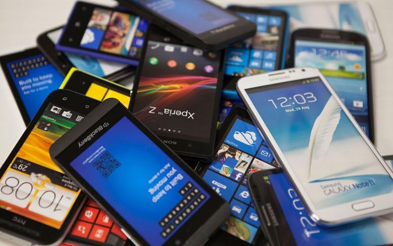 Smartphone Jadi Perangkat Vital Bagi Pelajar Jaman Now