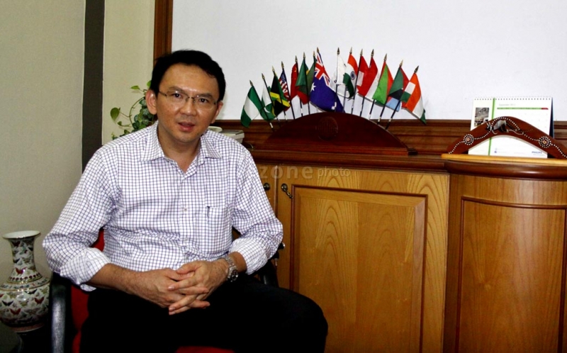 Ahok: biar Lulung tahu kalau saya juga Gila!