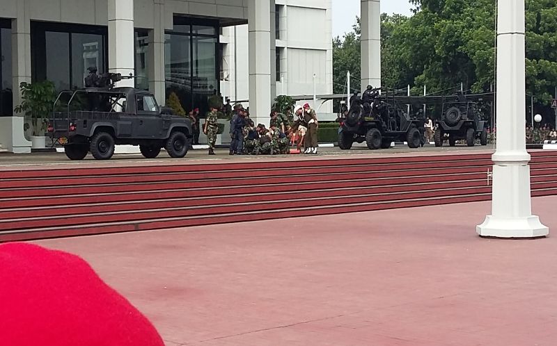Insiden Mengejutkan di Depan Jokowi, TNI Dinilai Lalai