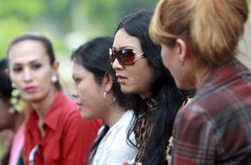 imbas-kasus-deudeuh-waria-takut-digerebek-tinggalkan-kosan