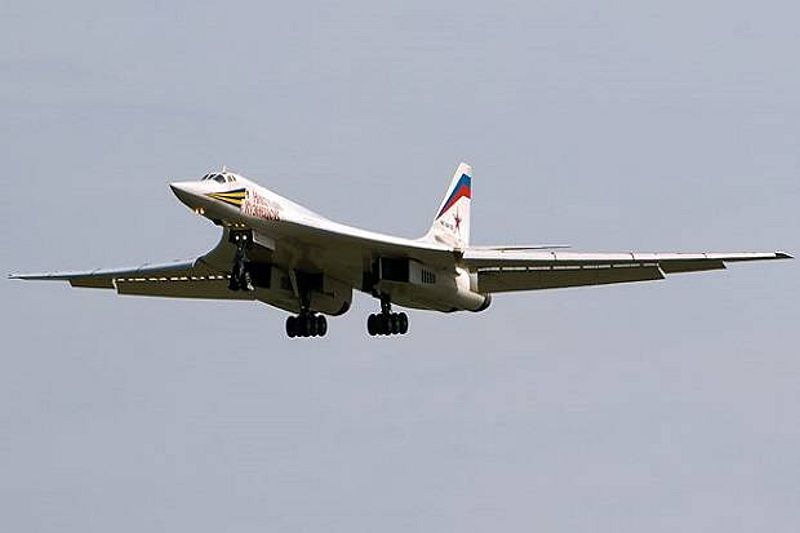 rusia-siap-produksi-pesawat-pengebom-supersonik