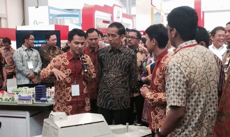 Presiden Jokowi Kepincut Drone Laut Buatan UGM