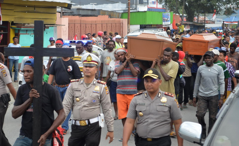 warga-papua-jangan-nodai-kesetiaan-kami-dengan-penembakan