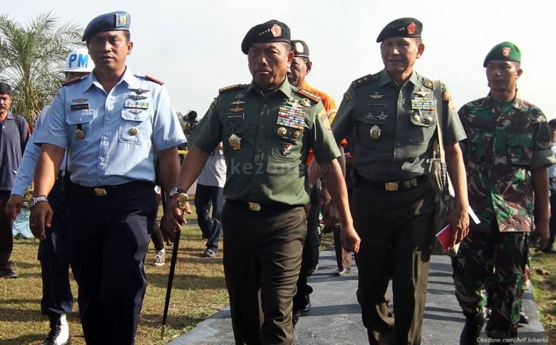 eks-panglima-tni-jangan-sampai-ada-malaysia-di-perutmu