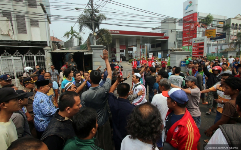 Ahok Perintahkan Wali Kota Beri Surat Peringatan kepada Warga Kalijodo
