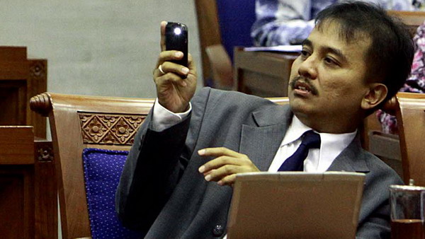 Kader Demokrat DIY Tak Rela Roy Suryo PAW Ambar 