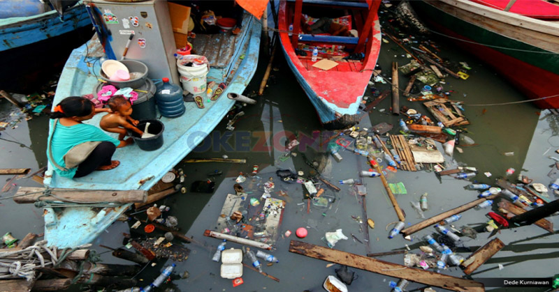 keegoisan-ahok-buat-warga-pasar-ikan-tinggal-di-perahu