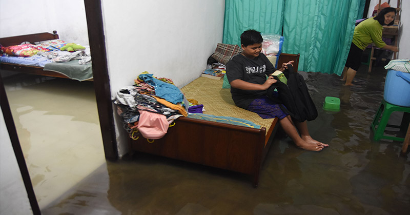 banjir-50-cm-rendam-ratusan-rumah-di-padang
