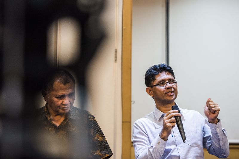 kpk-tetapkan-gubernur-sulawesi-tenggara-nur-alam-sebagai-tersangka